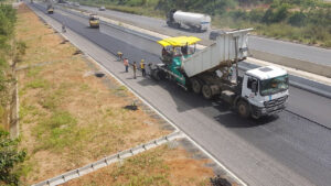 FG Suspends Work on Lagos-Ibadan Expressway to Reduce Gridlock for Sallah Celebrations